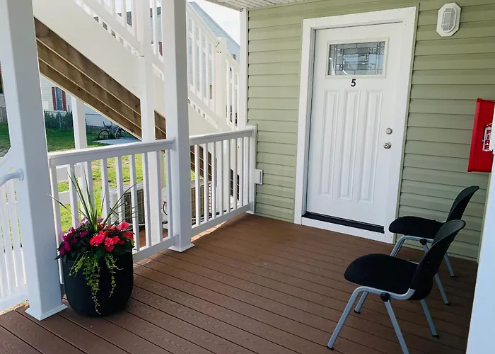 Blue Diamond Unit 5 Judlee Ave Apartment *